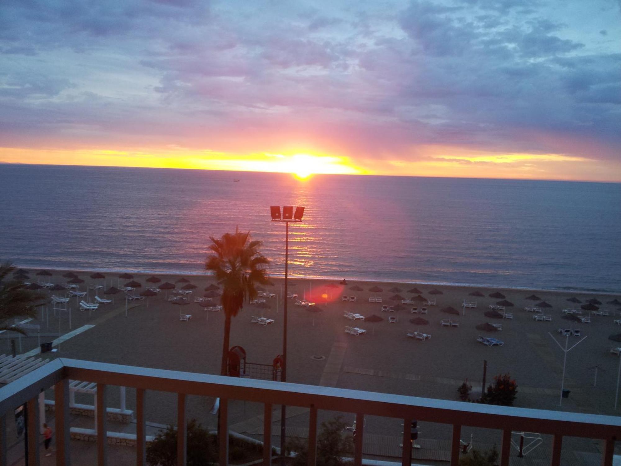 Fuengirola Playa Carina Apartment Luaran gambar